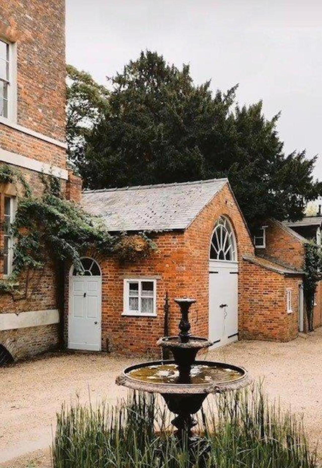 Cressy Hall - Historic Grade II Listed Manor, Gorgeous Topiary Garden Gosberton Extérieur photo